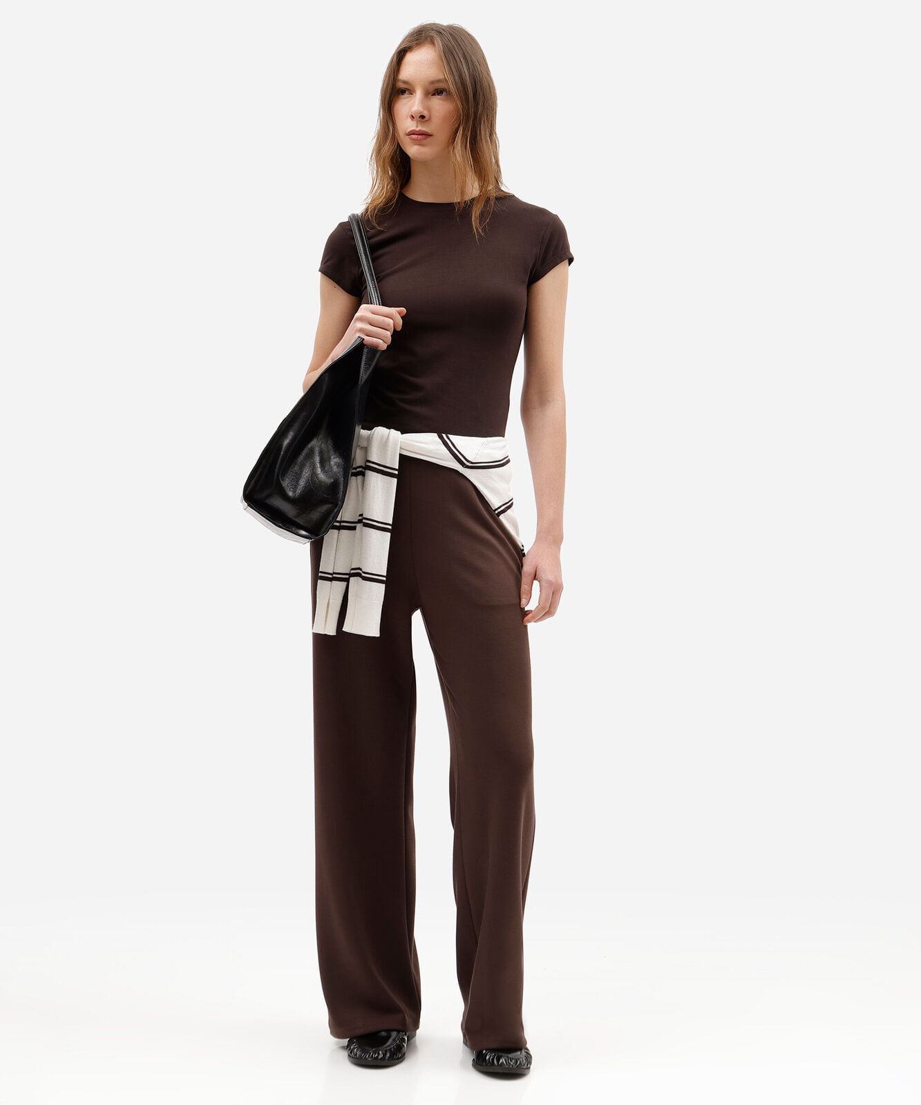 blusa básica feminina de algodão marrom