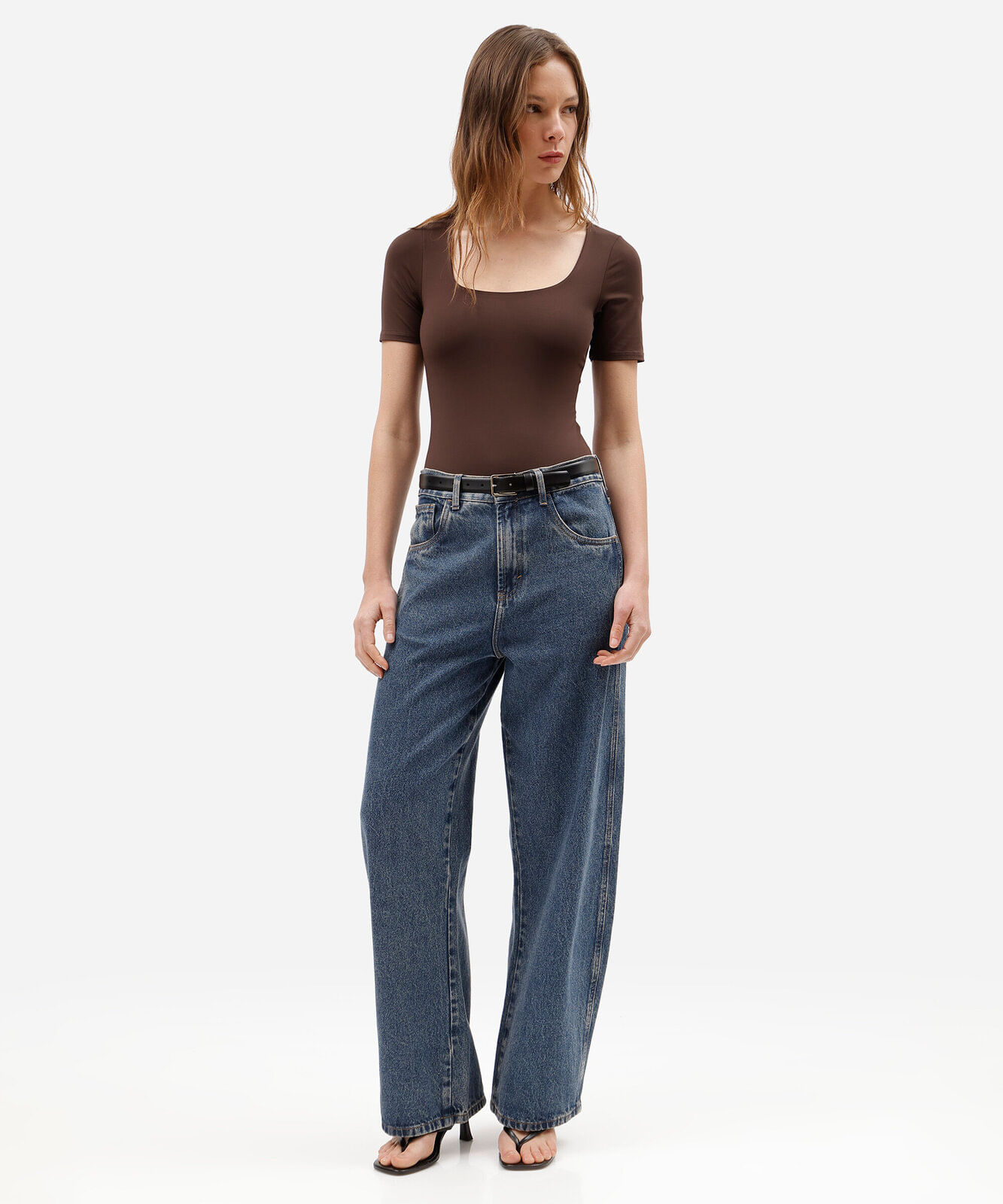 body feminino de poliamida decote quadrado manga curta marrom