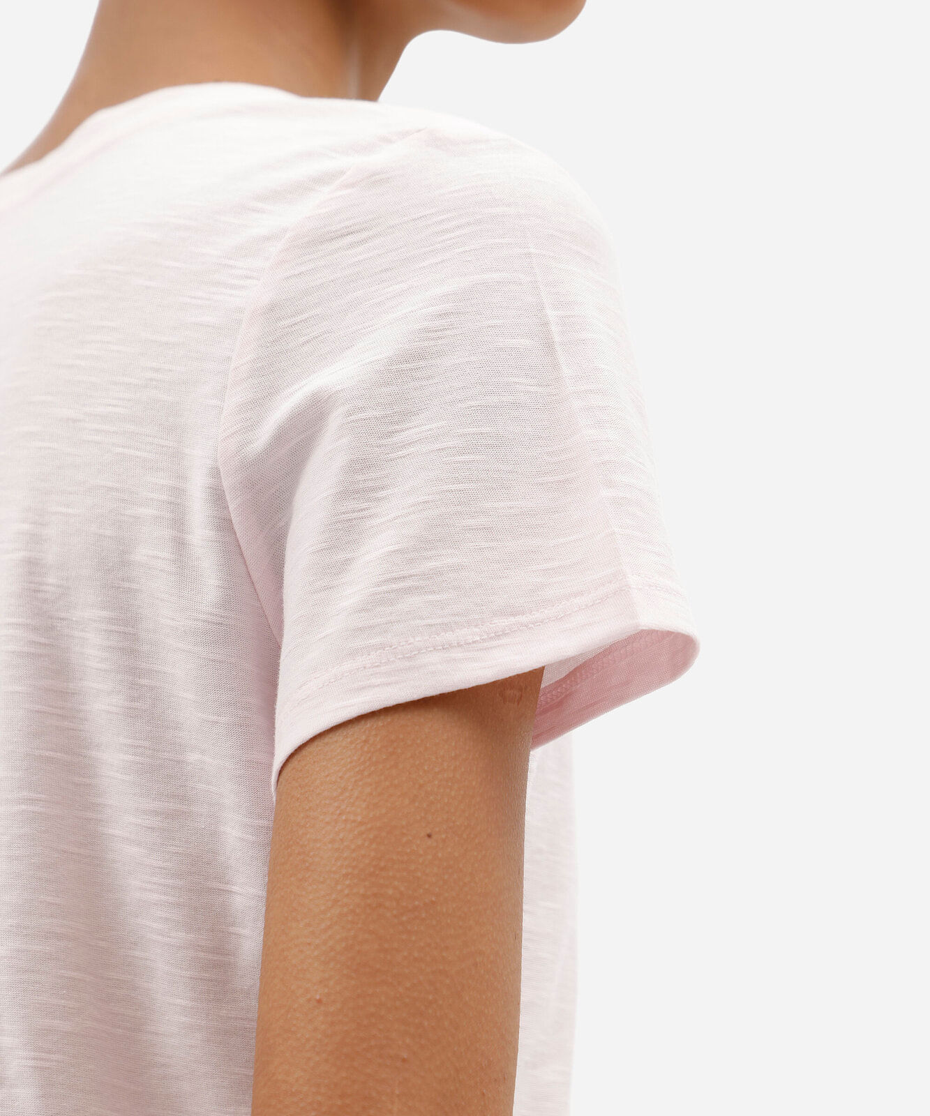 blusa básica feminina de algodão peruano manga curta decote v rosa