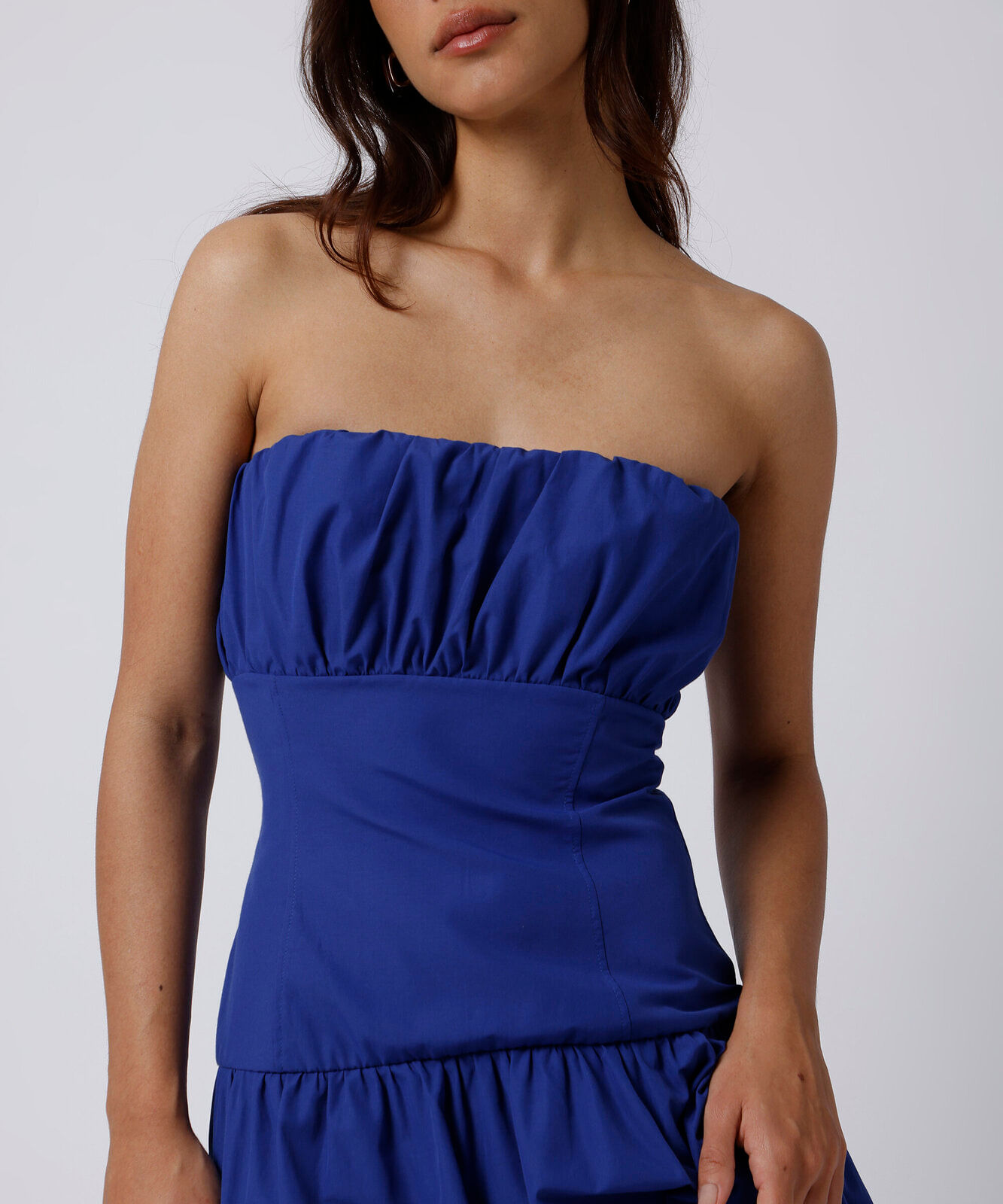 vestido midi sem alça feminino franzido mindset azul