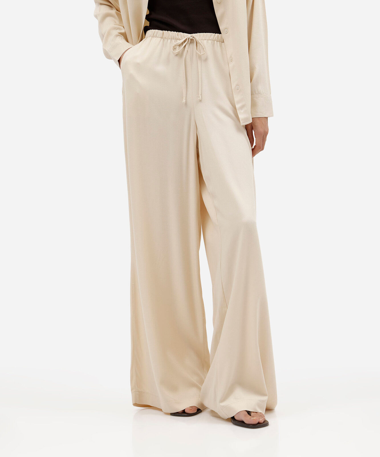 calça pantalona de viscose feminina bege