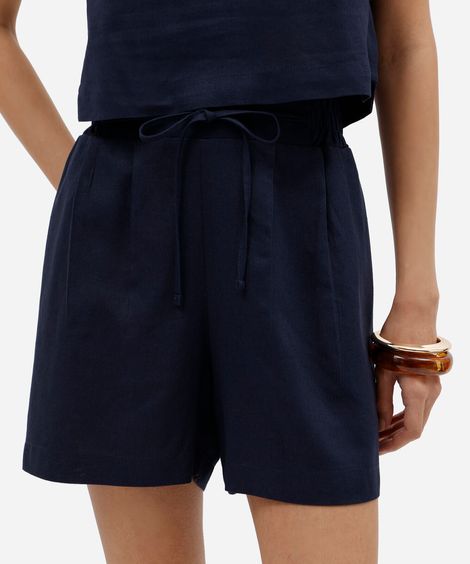 short feminino com linho e pregas cós elástico azul