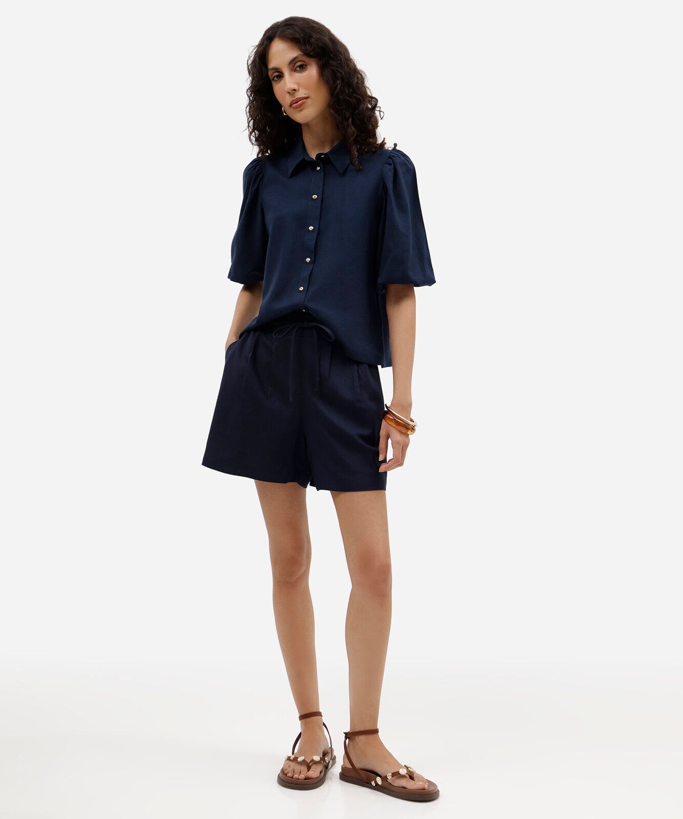 camisa feminina com linho manga bufante azul