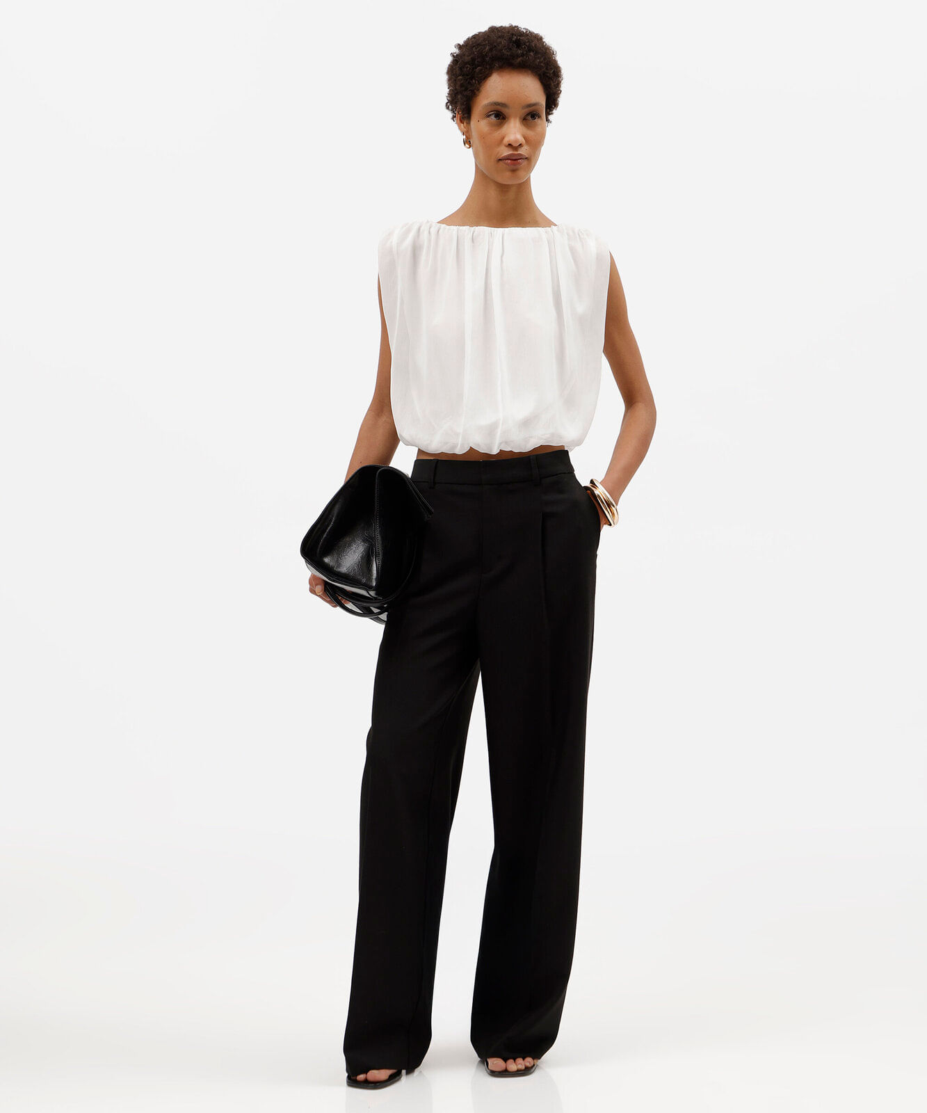 blusa balonê feminina decote canoa franzida off white