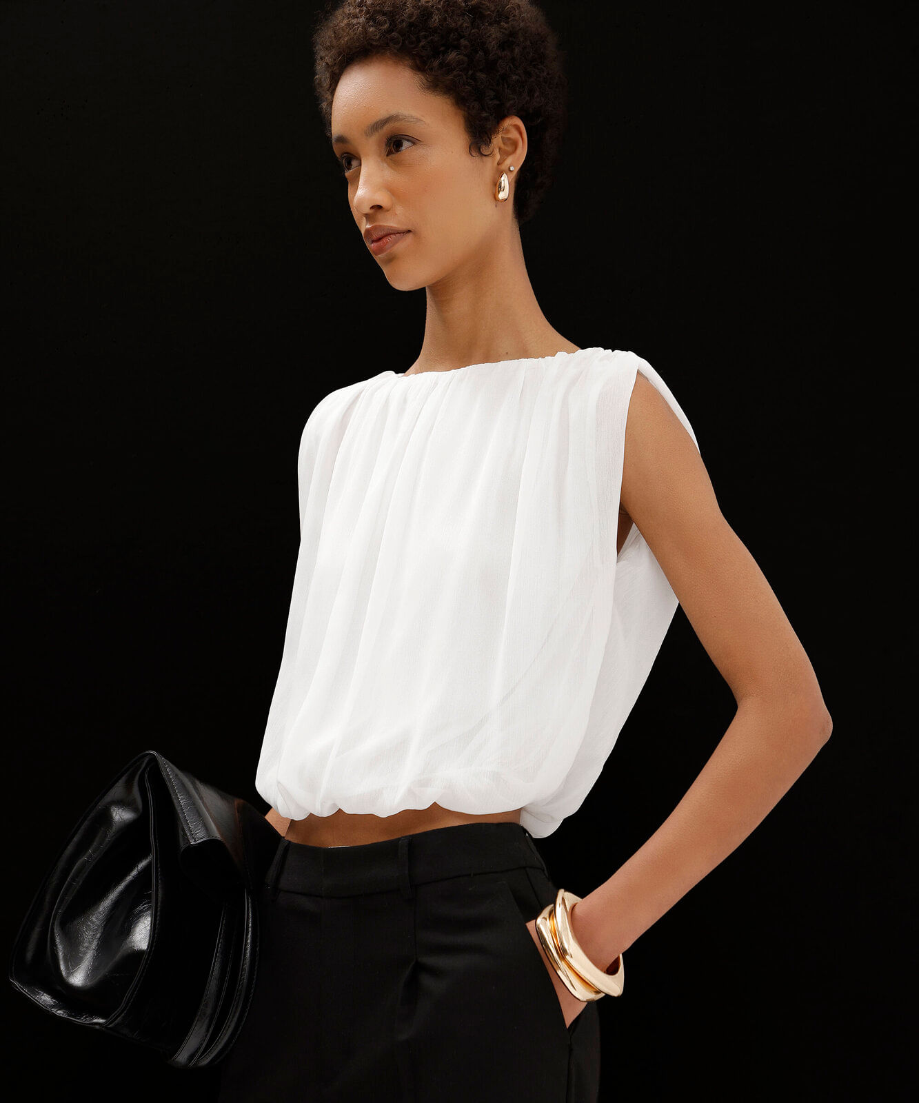 blusa balonê feminina decote canoa franzida off white