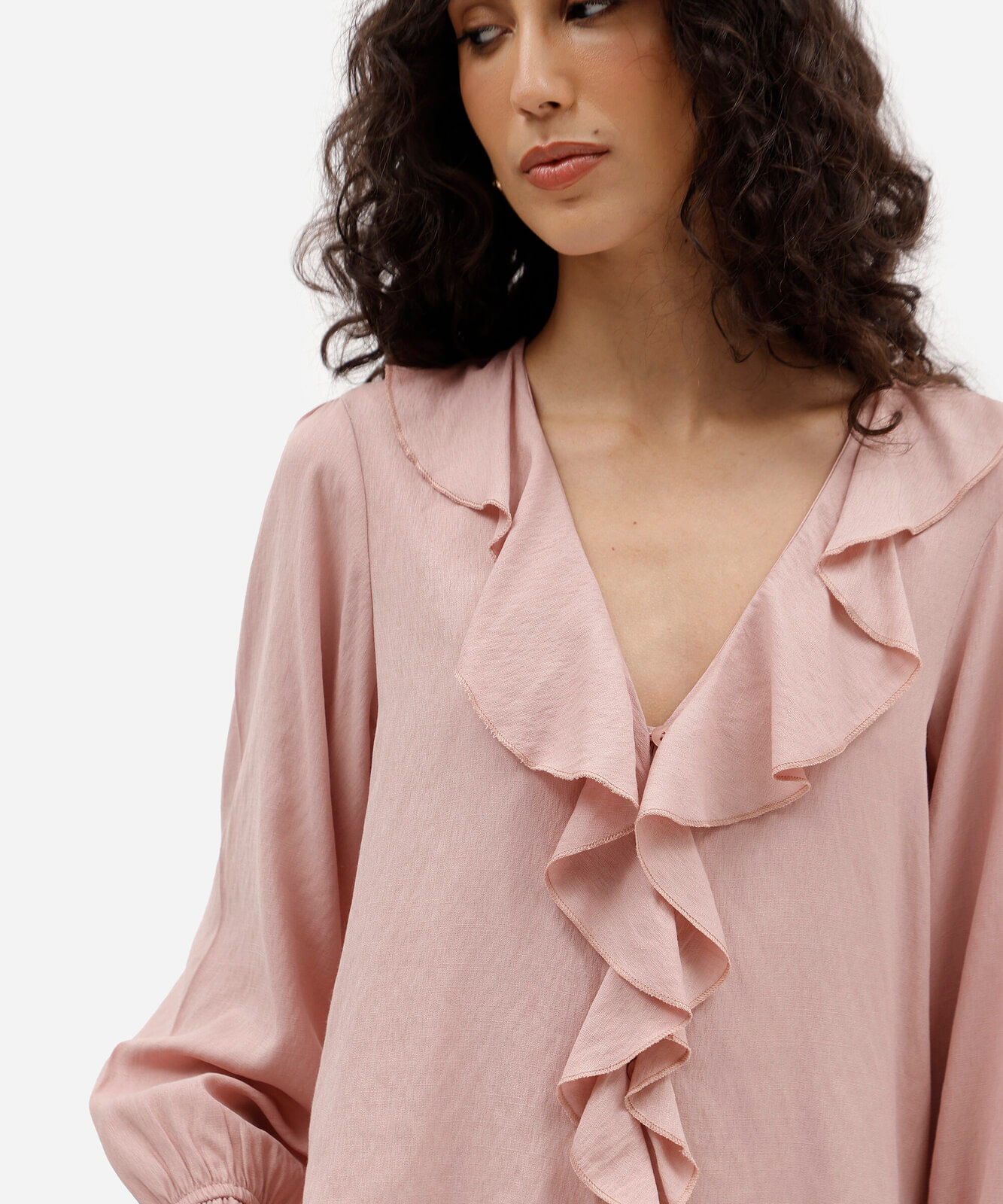 bata feminina com viscose e babados manga longa rosa