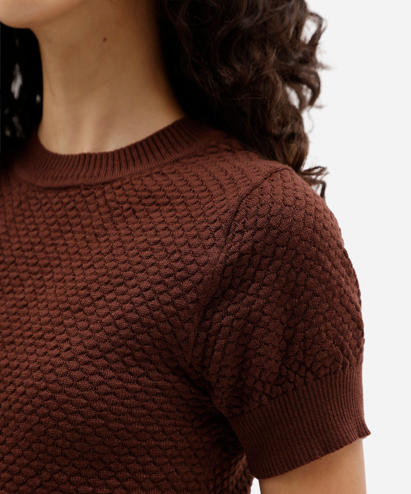 blusa feminina de tricot manga curta texturizada marrom