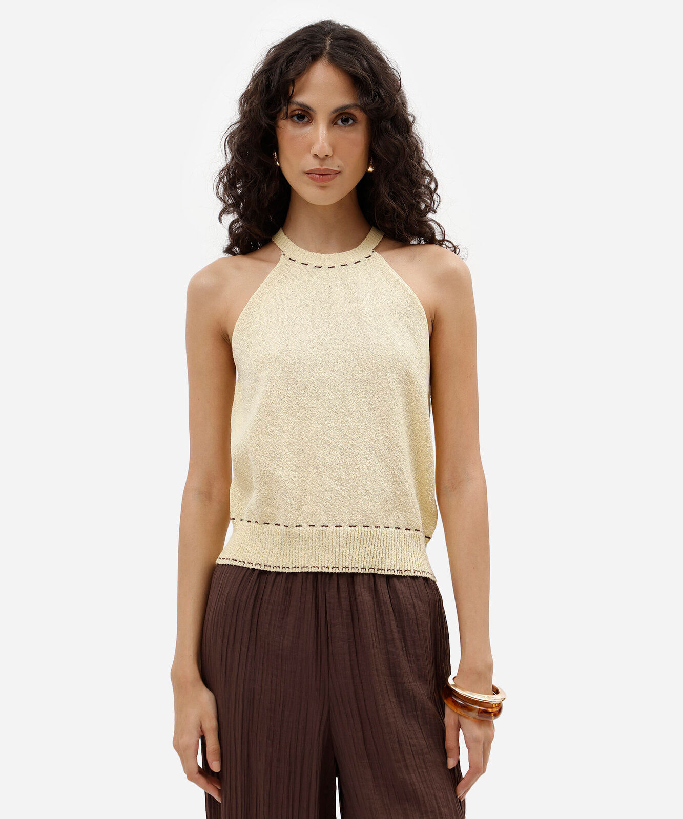 blusa feminina de tricot halterneck texturizada amarela