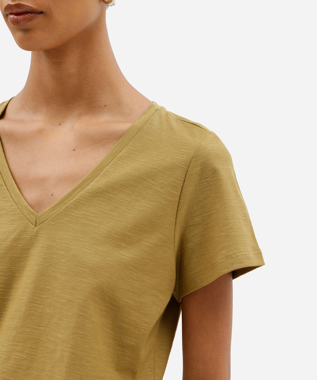 blusa básica feminina de algodão peruano manga curta decote v verde