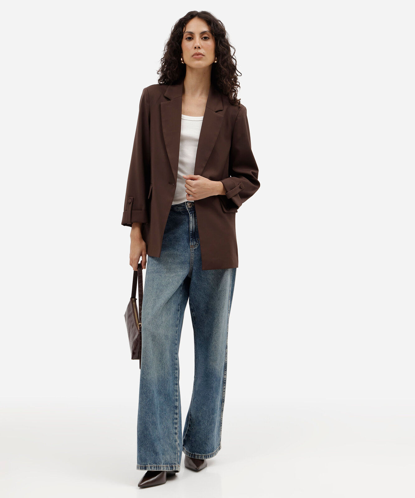blazer de alfaiataria feminino com martingale marrom