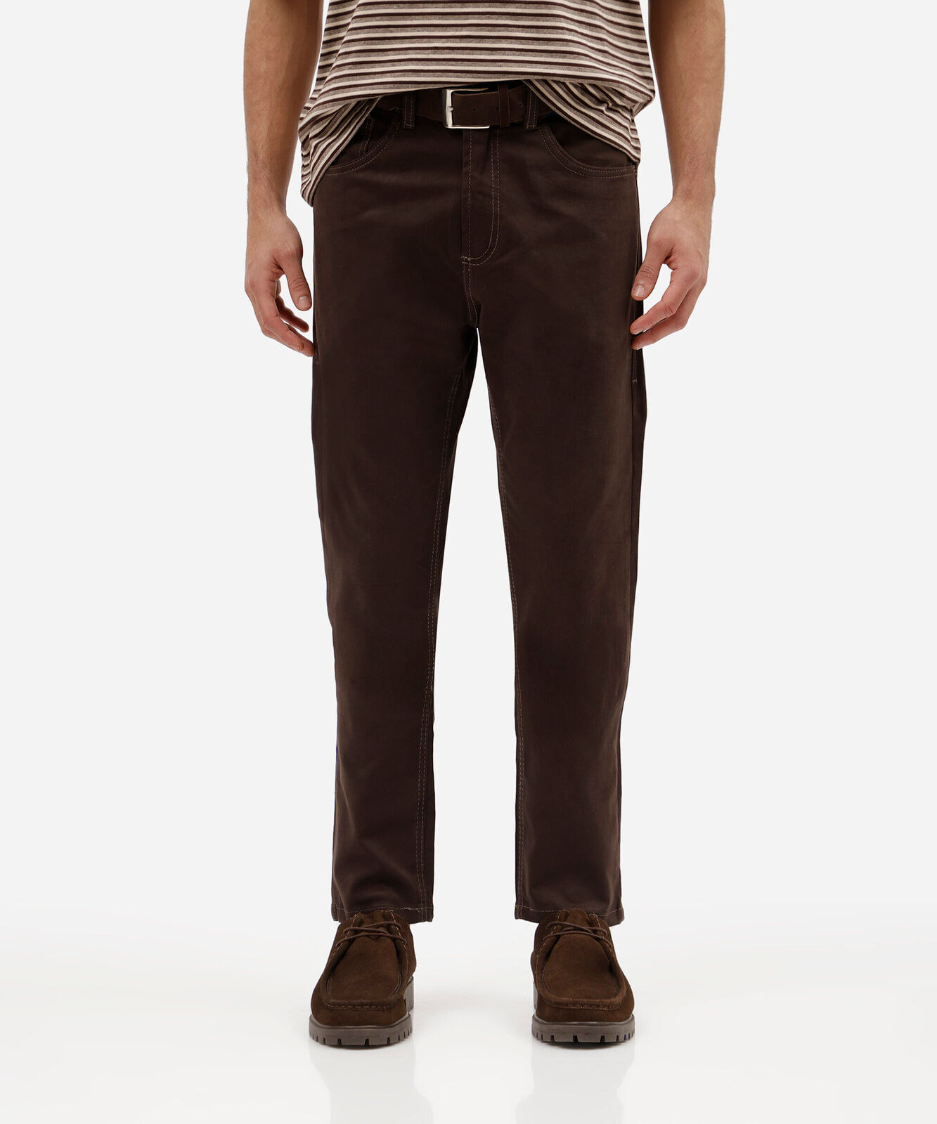calça slim masculina de sarja com cinto marrom