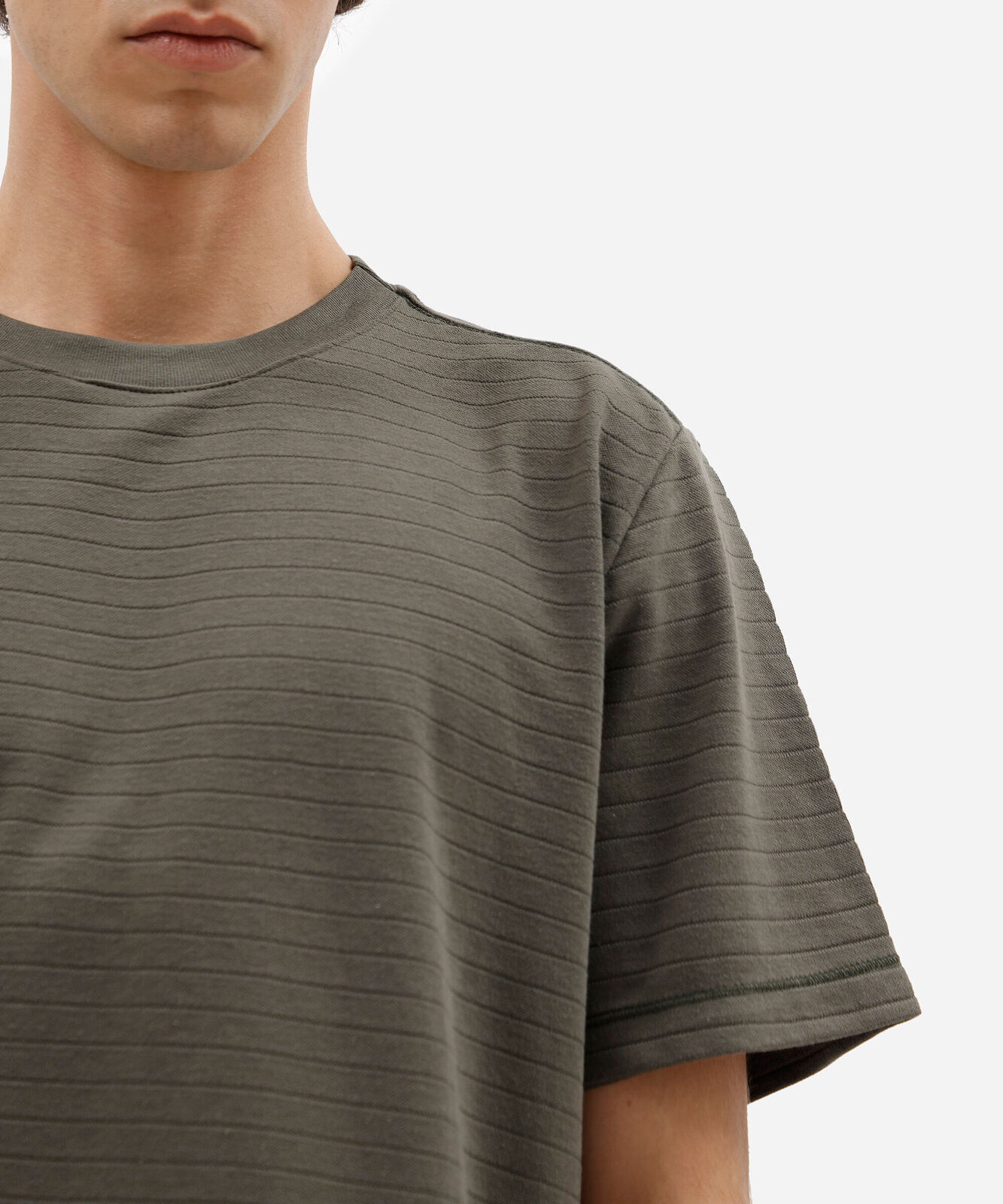 camiseta masculina com algodão manga curta canelada verde