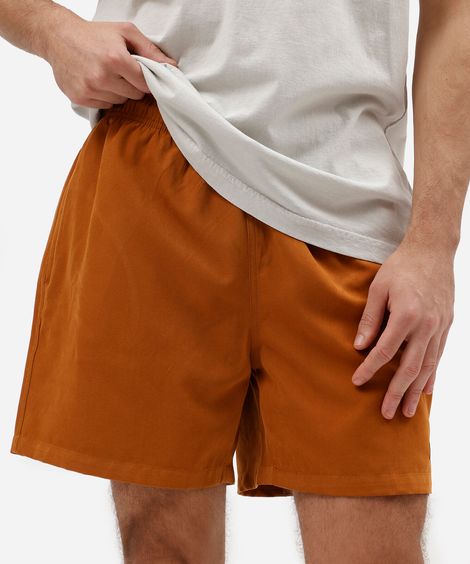 bermuda masculina em suede com bolsos elástico e cordão laranja