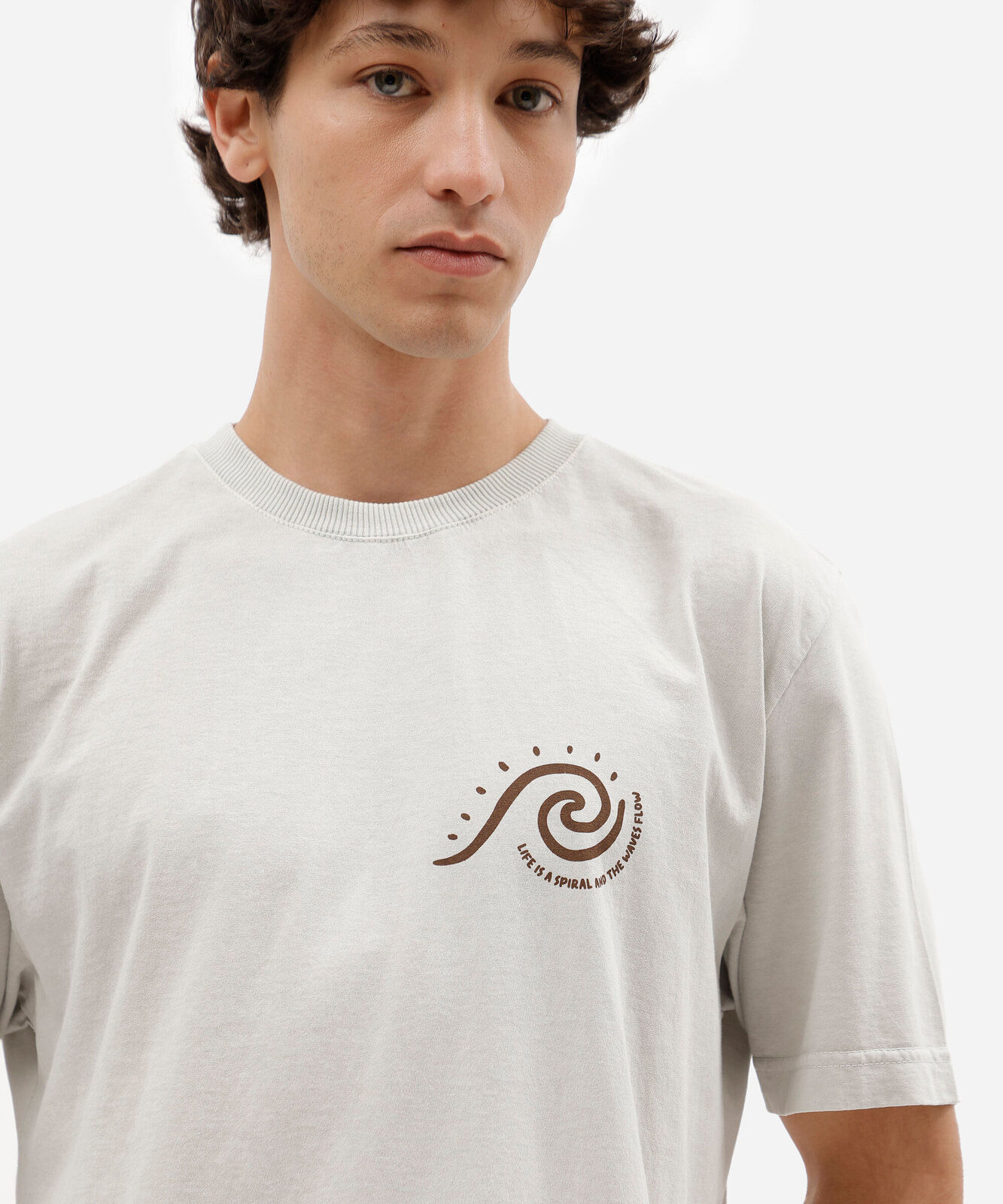 camiseta masculina de algodão manga curta estampada bege