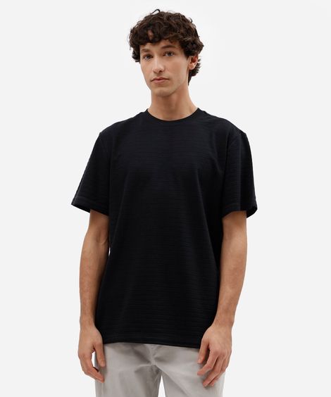 camiseta masculina com algodão manga curta canelada preta