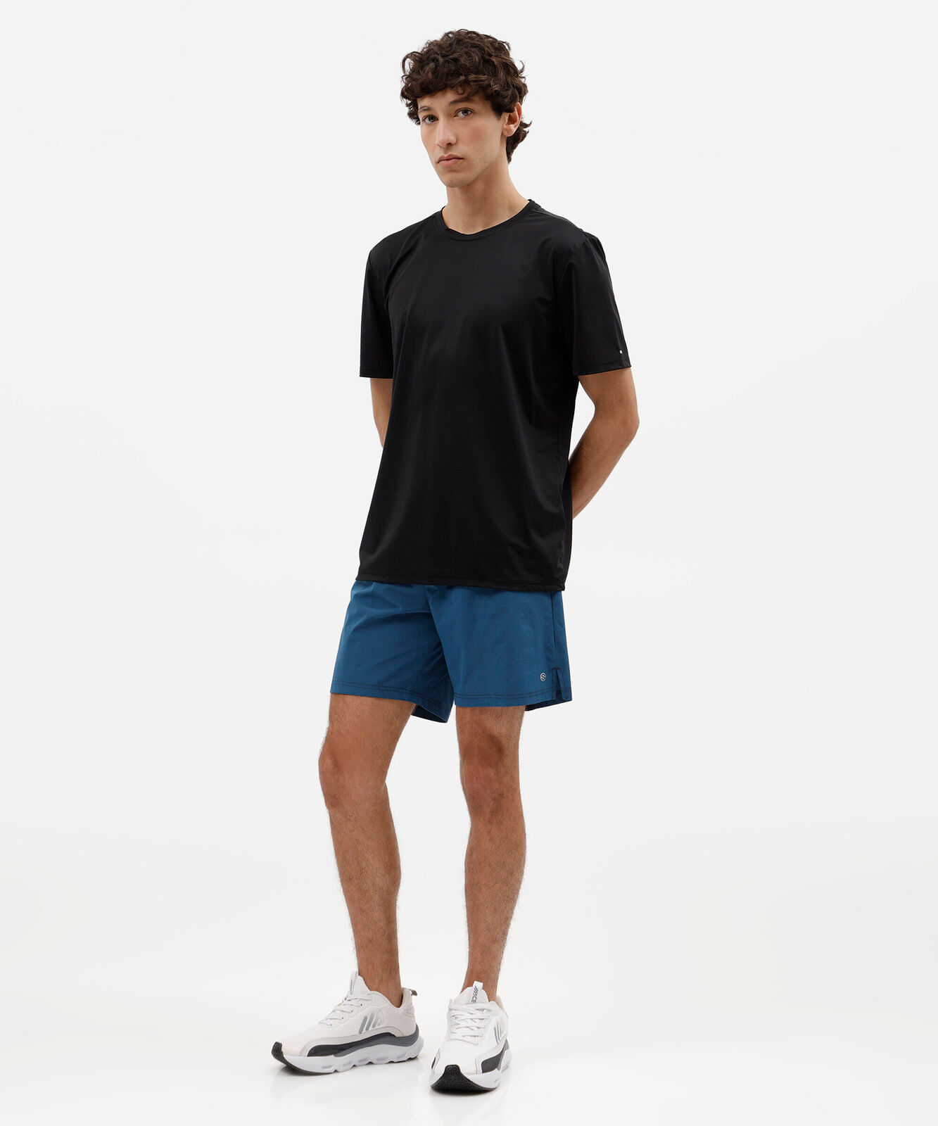 camiseta masculina de poliamida manga curta esportiva preta