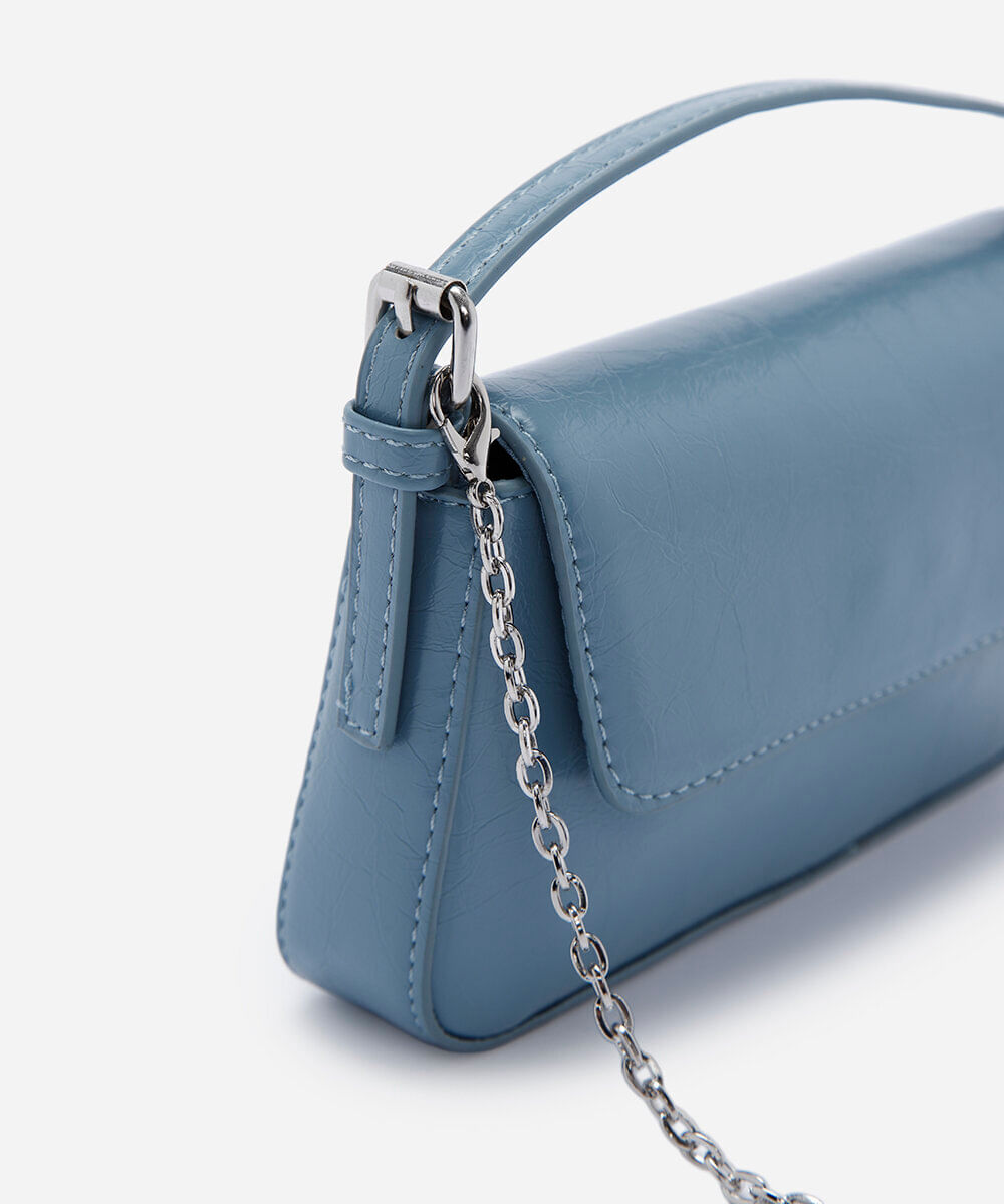 bolsa transversal estruturada com alça de corrente azul