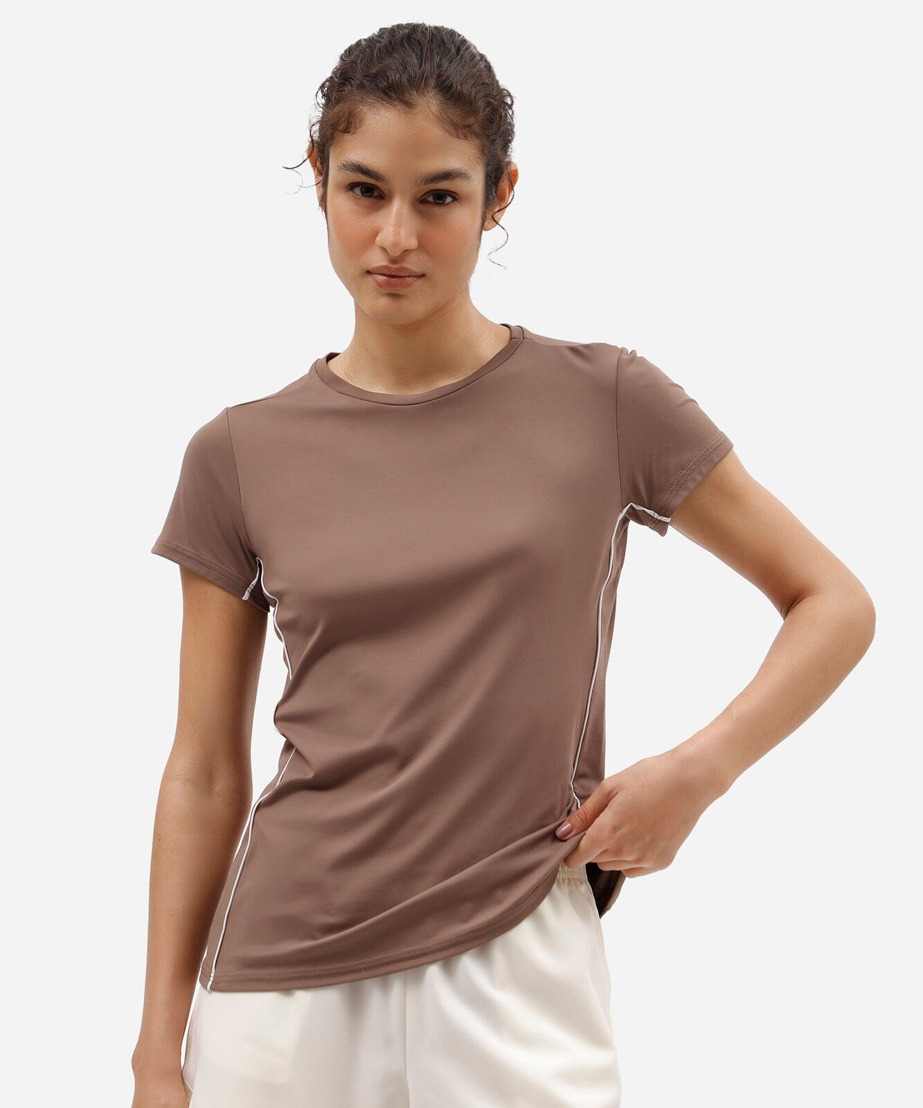 blusa feminina com recorte esportiva bege