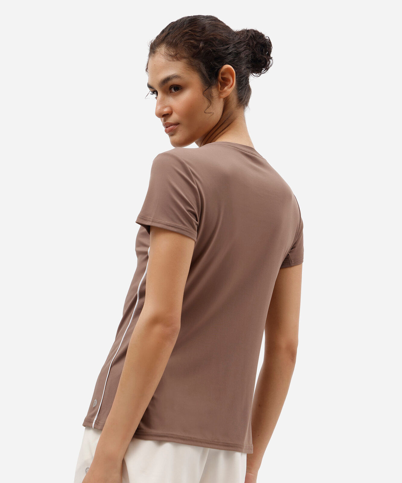 blusa feminina com recorte esportiva bege