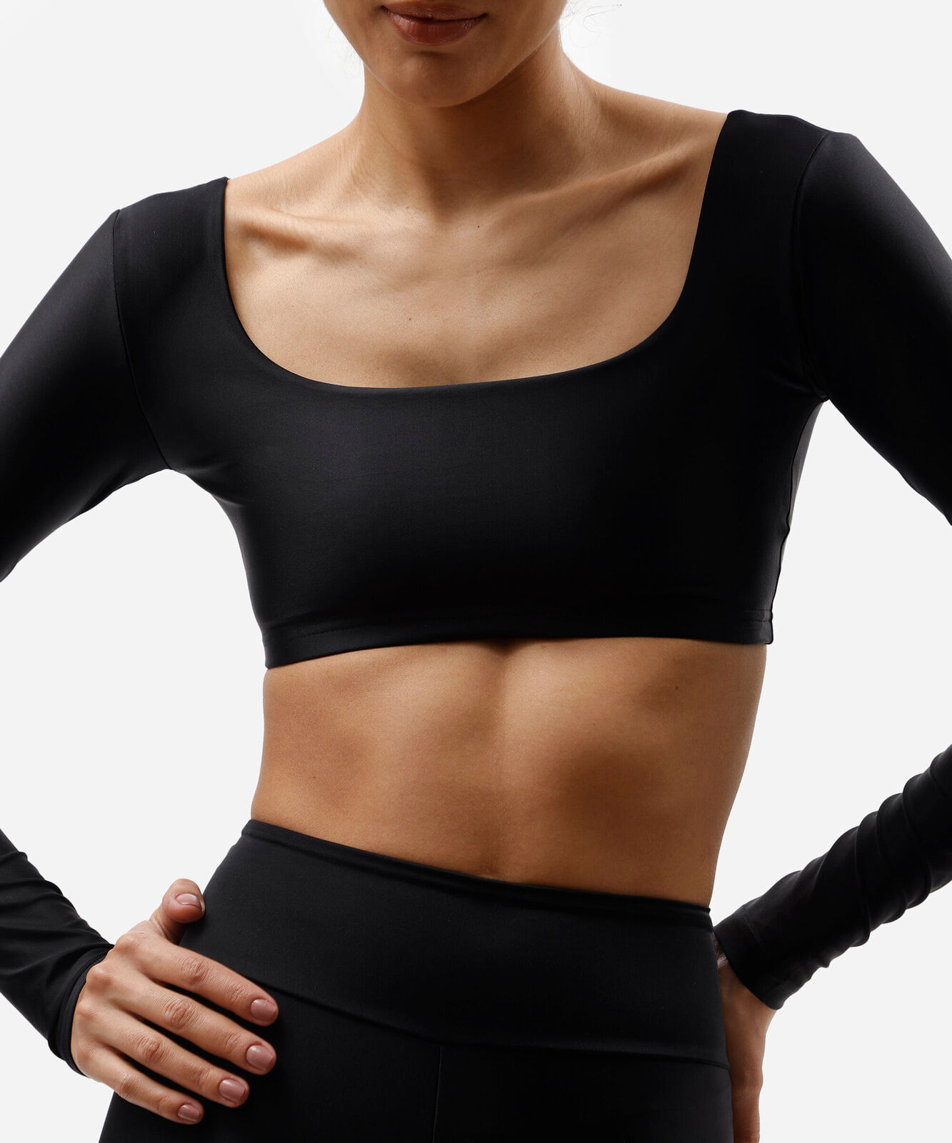 cropped esportivo feminino de poliamida decote quadrado manga longa preto