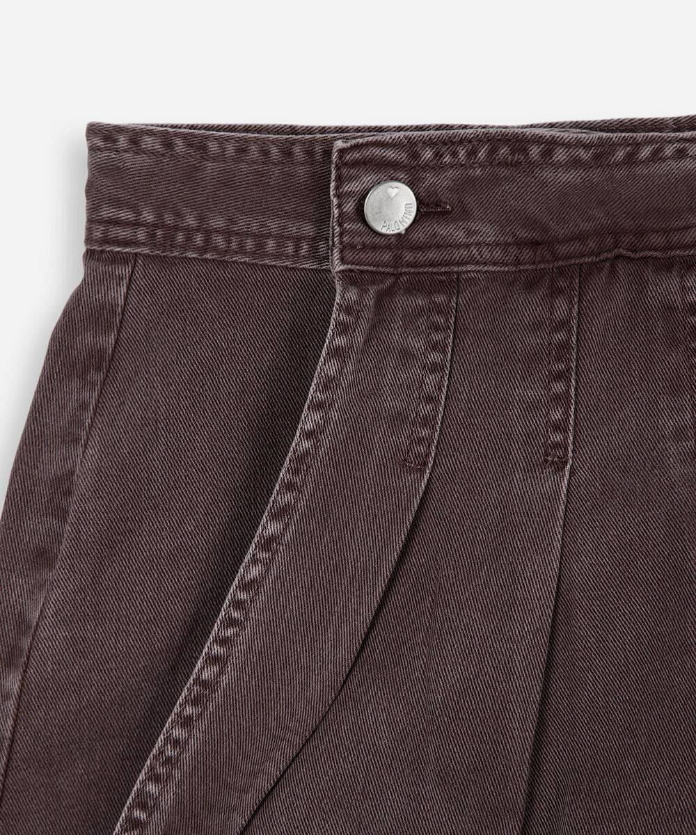 short saia infantil de sarja com pregas marrom