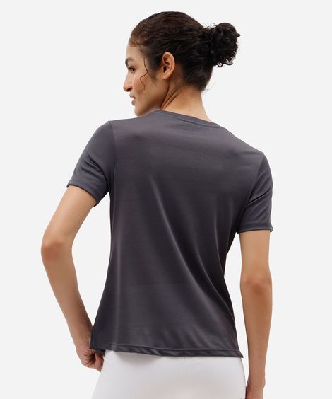 camiseta esportiva feminina manga curta com refletivo cinza