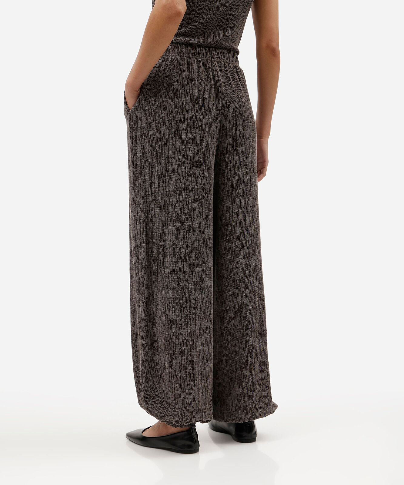 calça balloon feminina cós elástico texturizada marrom