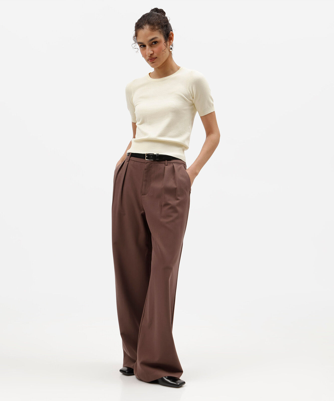 blusa cropped feminina de tricot manga curta amarela