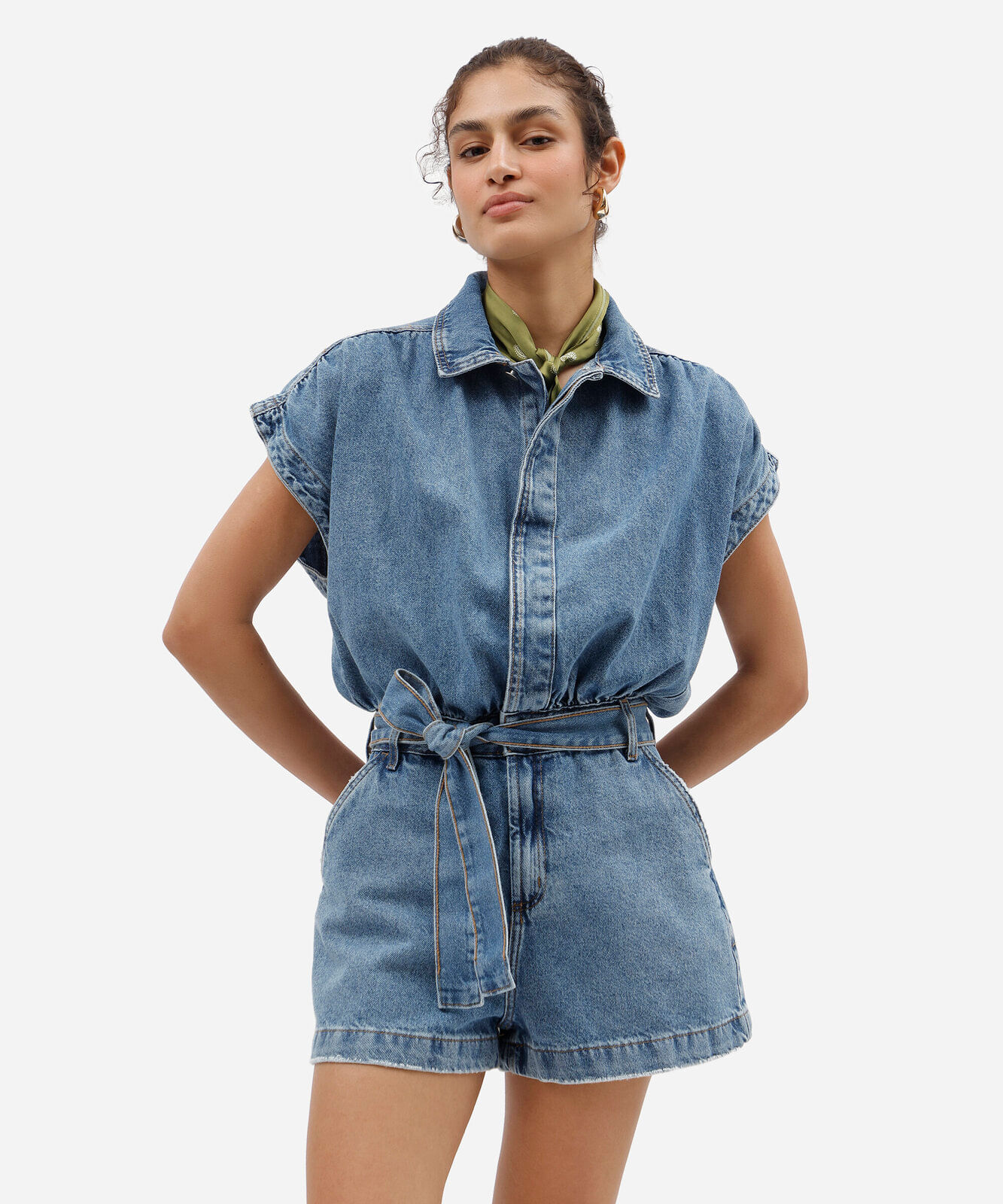 macaquinho feminino jeans com faixa azul