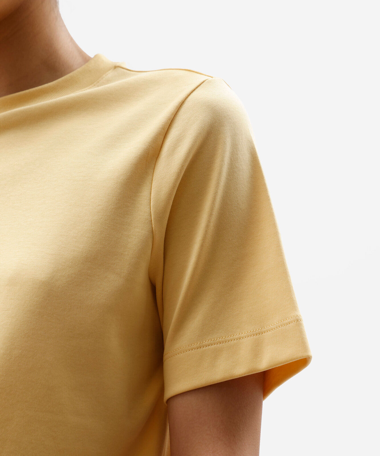 camiseta básica feminina de algodão peruano amarela