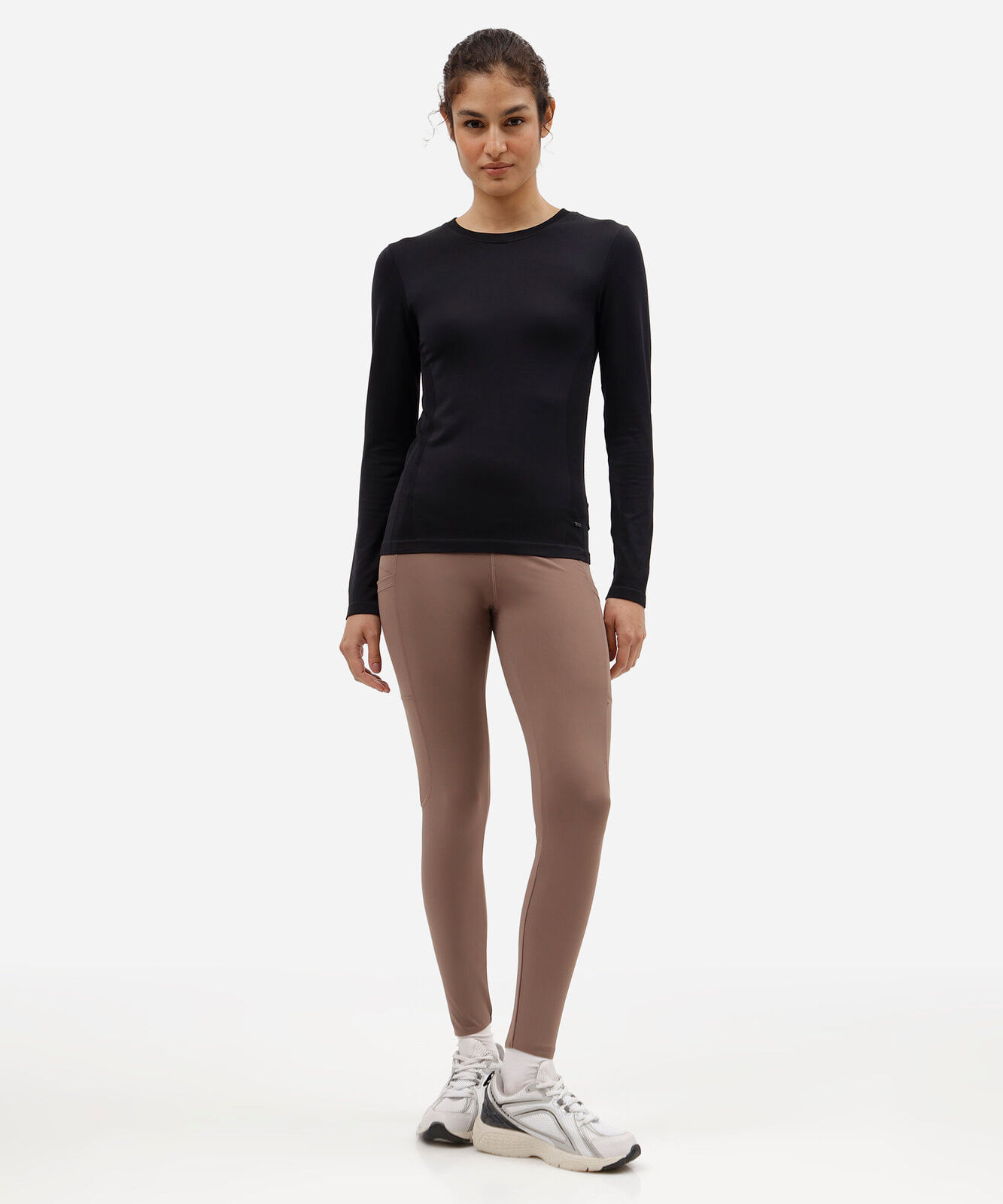 blusa esportiva feminina de poliamida manga longa sem costura preta