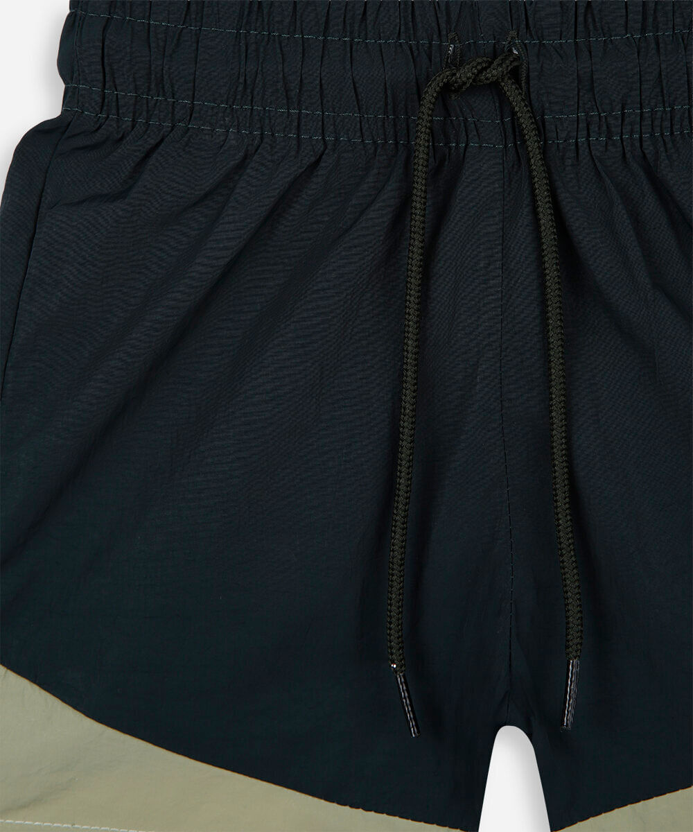 short boardshort infantil com recorte cós elástico verde