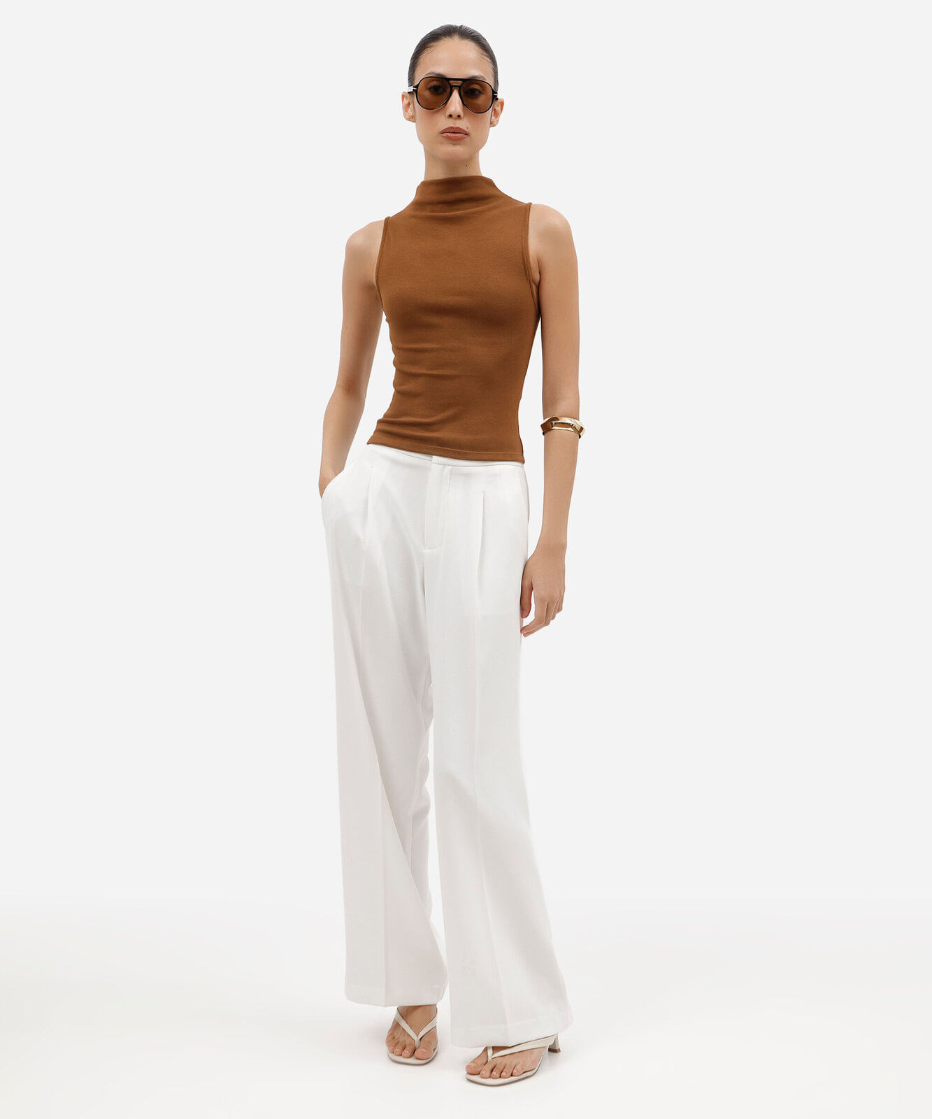 blusa feminina de algodão gola alta canelada marrom