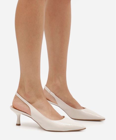 scarpin bico fino salto fino croco off white