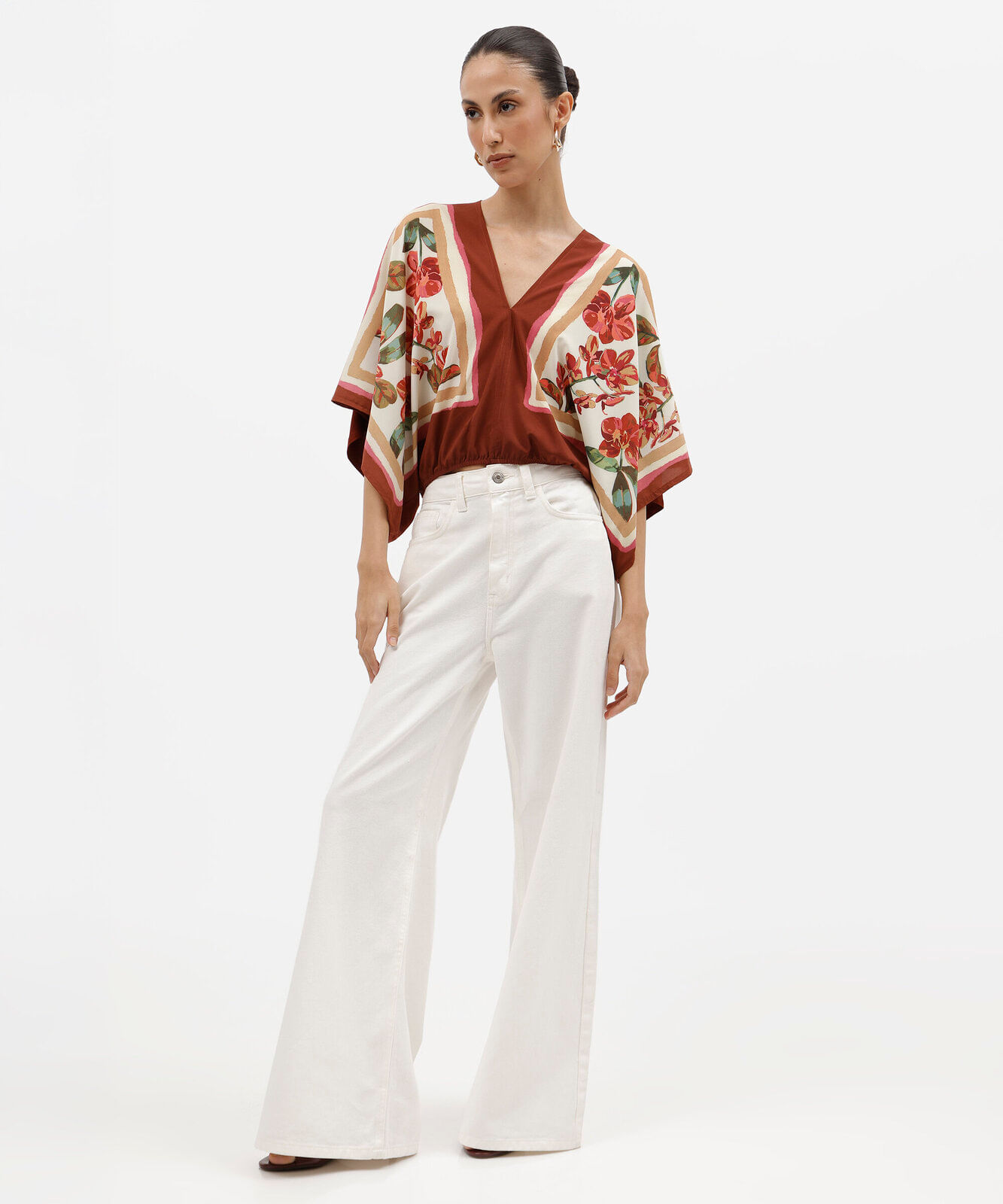 bata feminina com viscose decote v manga curta floral laranja