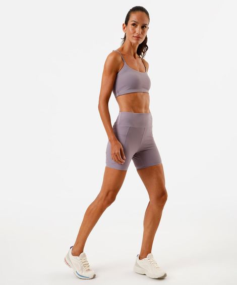 bermuda feminina esportiva com bolsos lilás