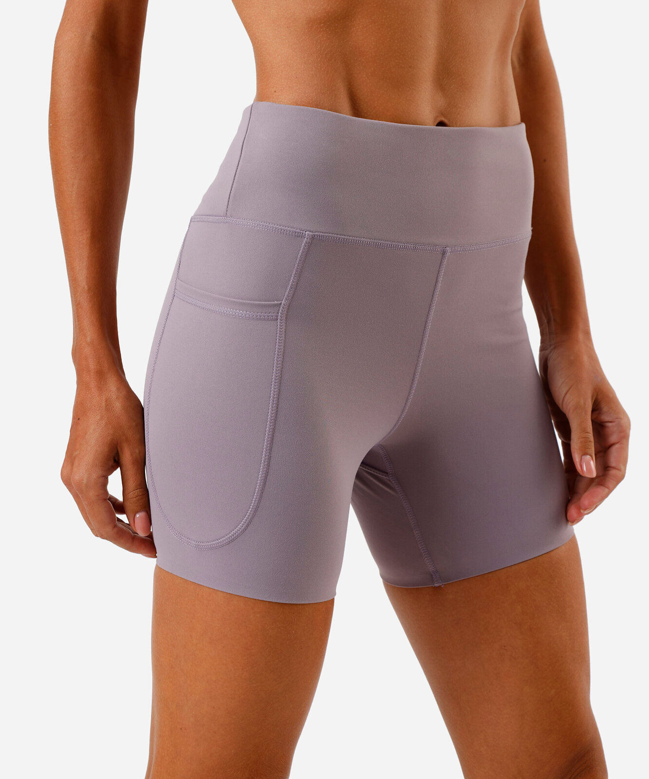 bermuda feminina esportiva com bolsos lilás