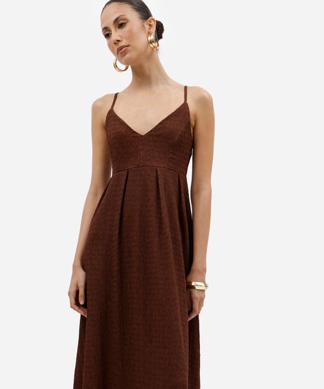 vestido longo feminino alça fina decote v texturizado marrom