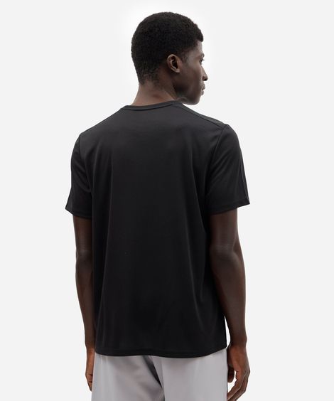 camiseta masculina esportiva com recorte preta
