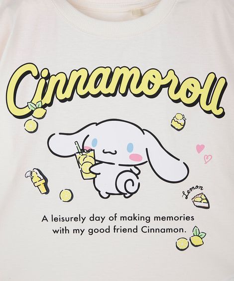 camiseta boxy cropped juvenil de algodão manga curta cinnamoroll com brinde off white