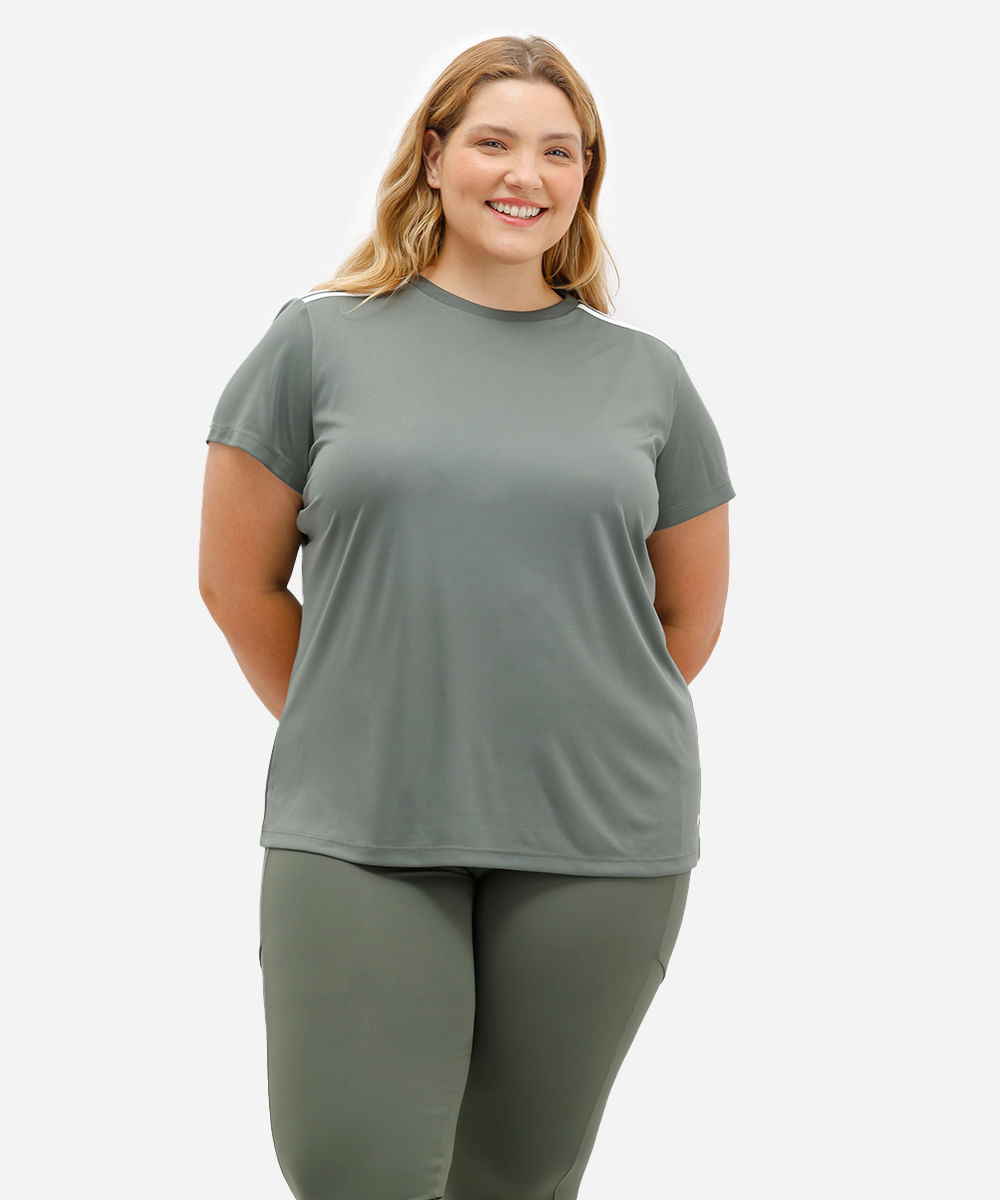 camiseta com listras plus size esportiva verde