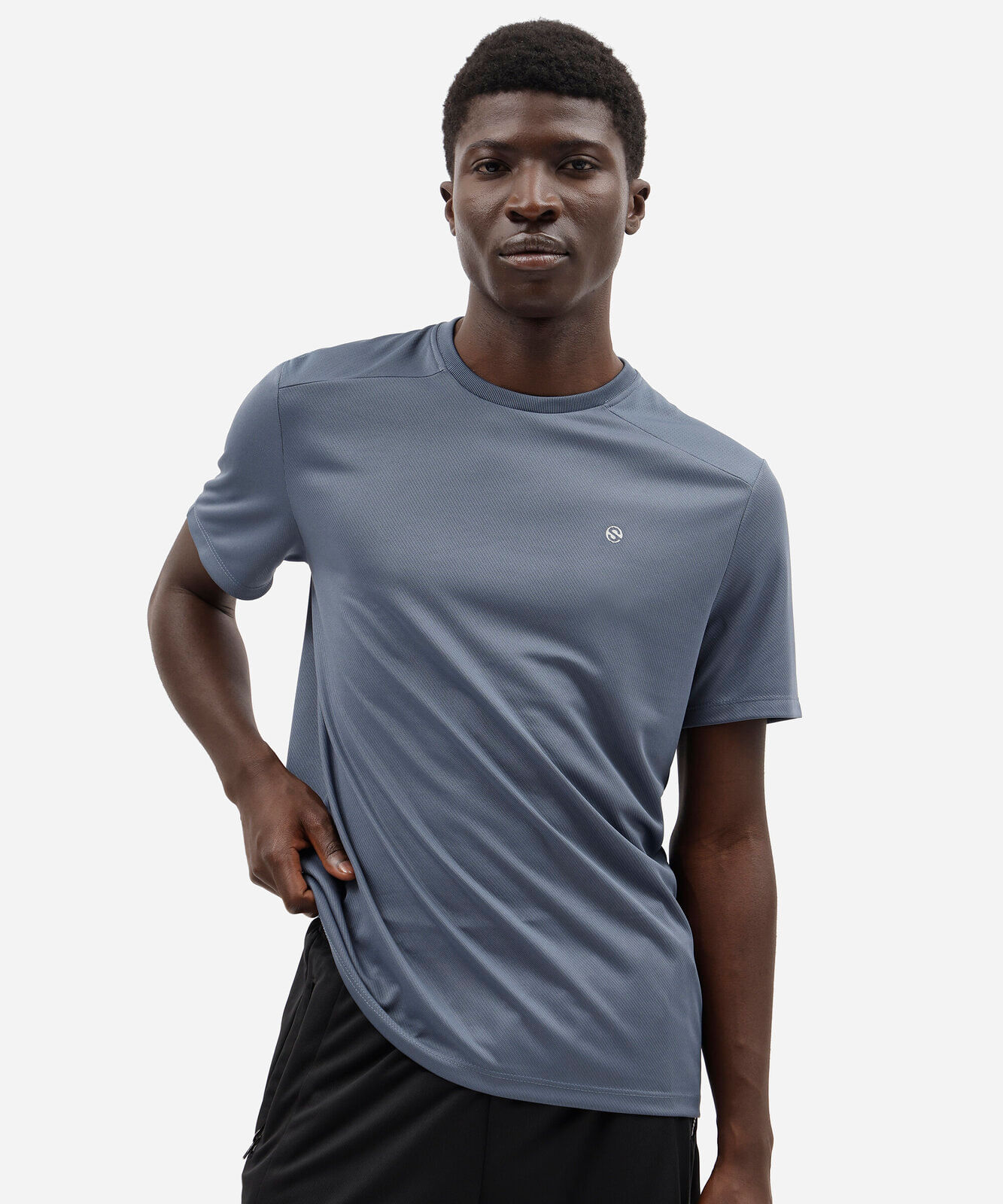 camiseta masculina esportiva com recorte azul