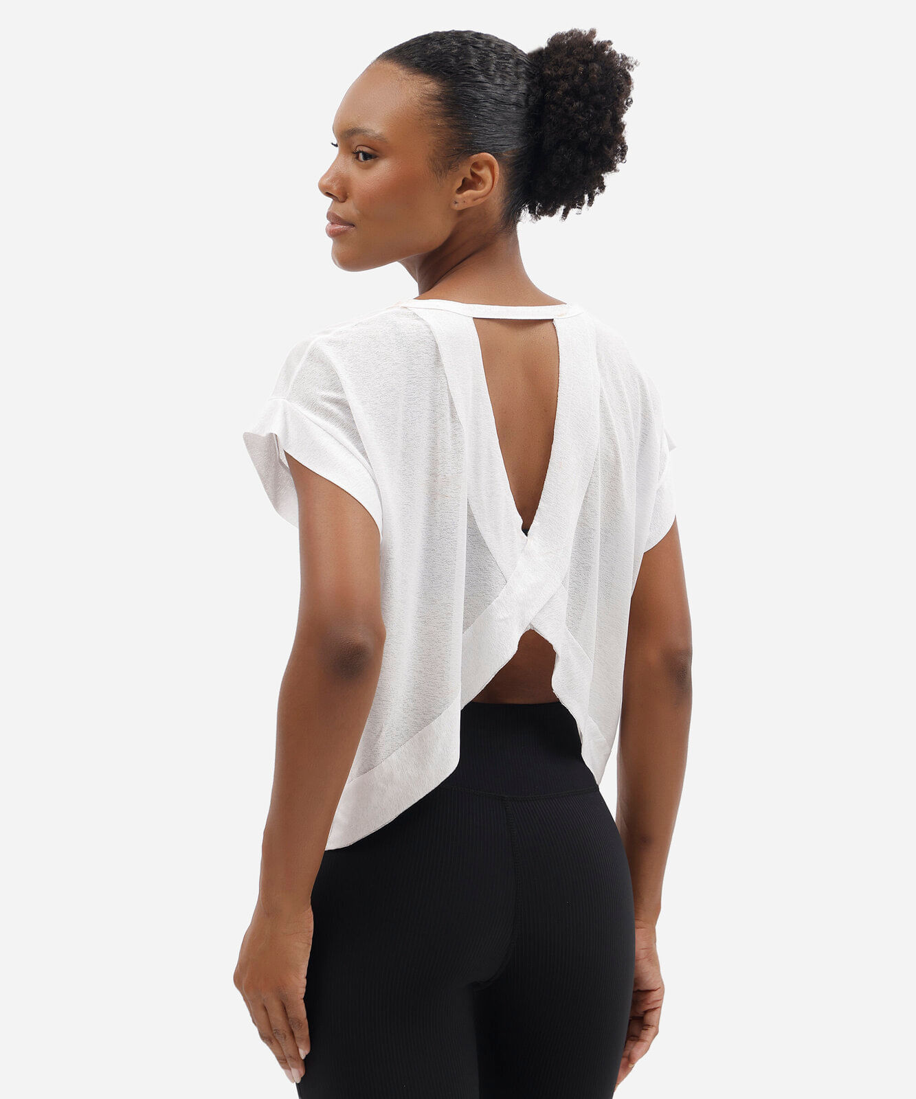 blusa esportiva feminina com recorte branco