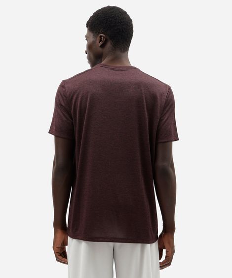 camiseta masculina esportiva com recorte vinho