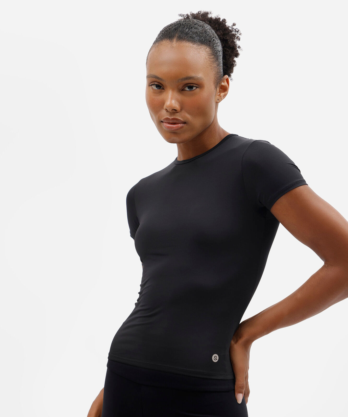 camiseta esportiva feminina de poliamida manga curta preta