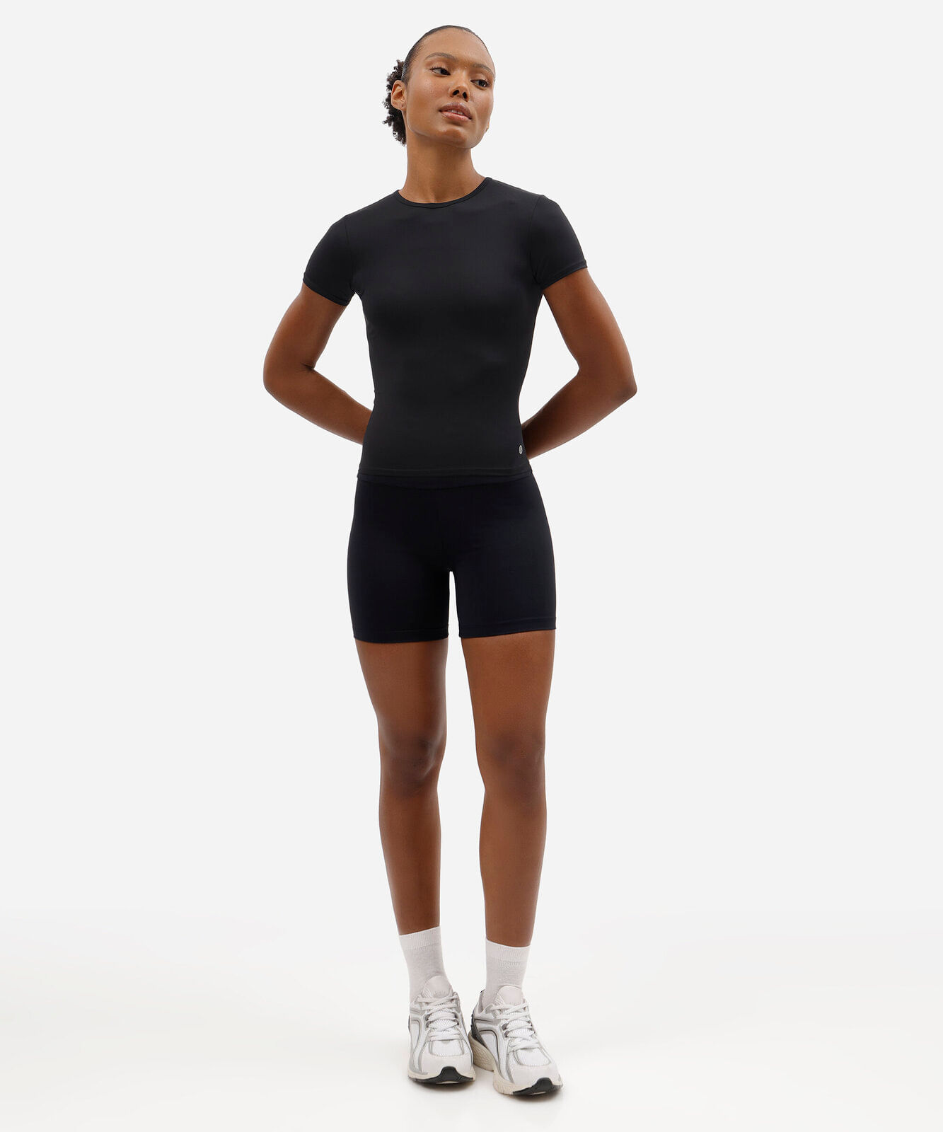 camiseta esportiva feminina de poliamida manga curta preta