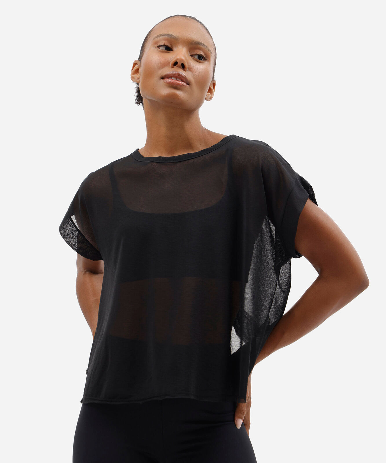 blusa feminina esportiva com recorte preta