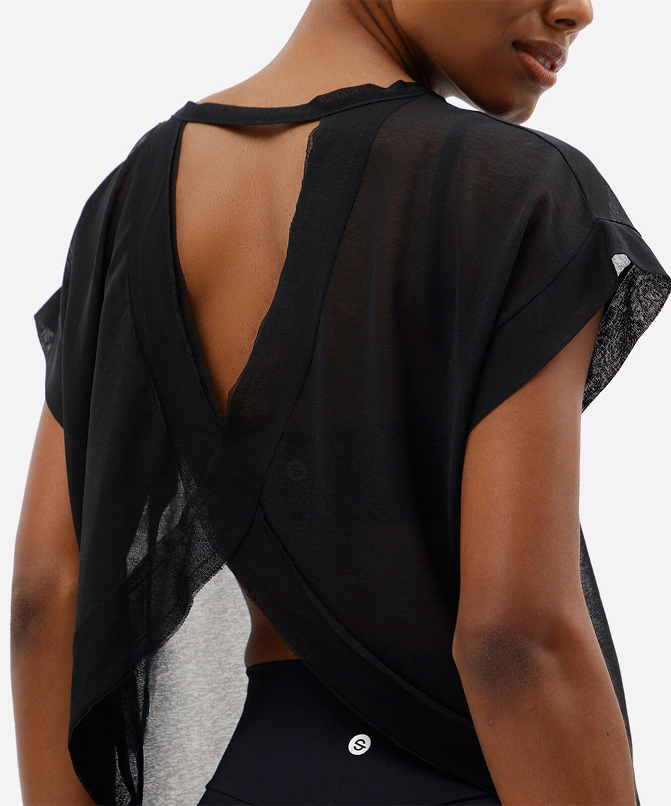 blusa feminina esportiva com recorte preta