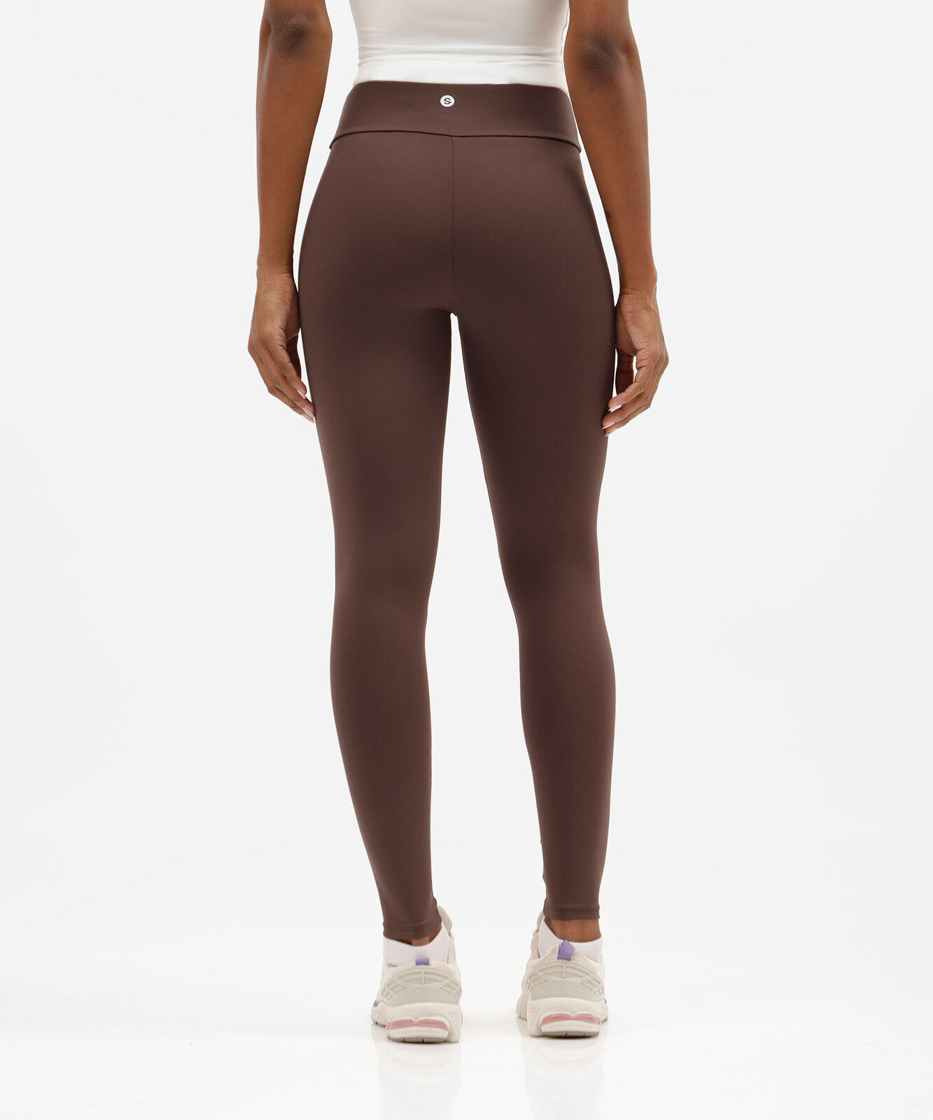 calça legging esportiva feminina de poliamida com viés marrom