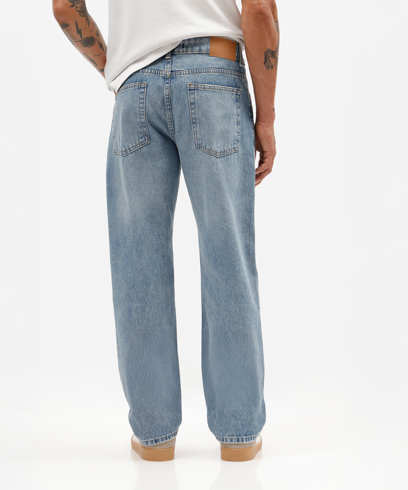 calça jeans reta azul